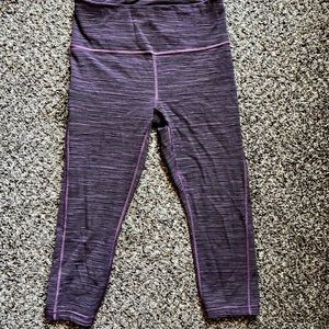 Athleta Linear Lines Capri XS/P, Black + Violet